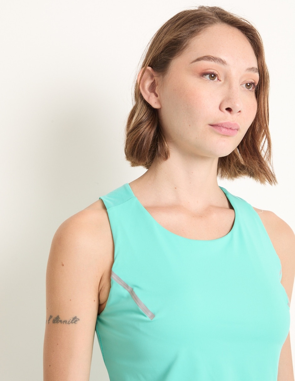 Playera deportiva para entrenamiento de mujer