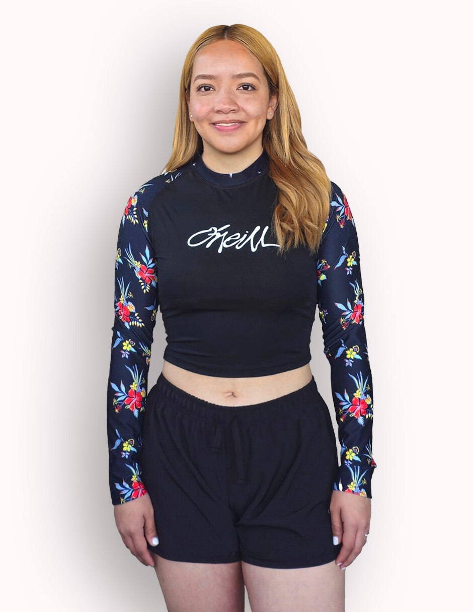 Playera deportiva para natación de mujer
