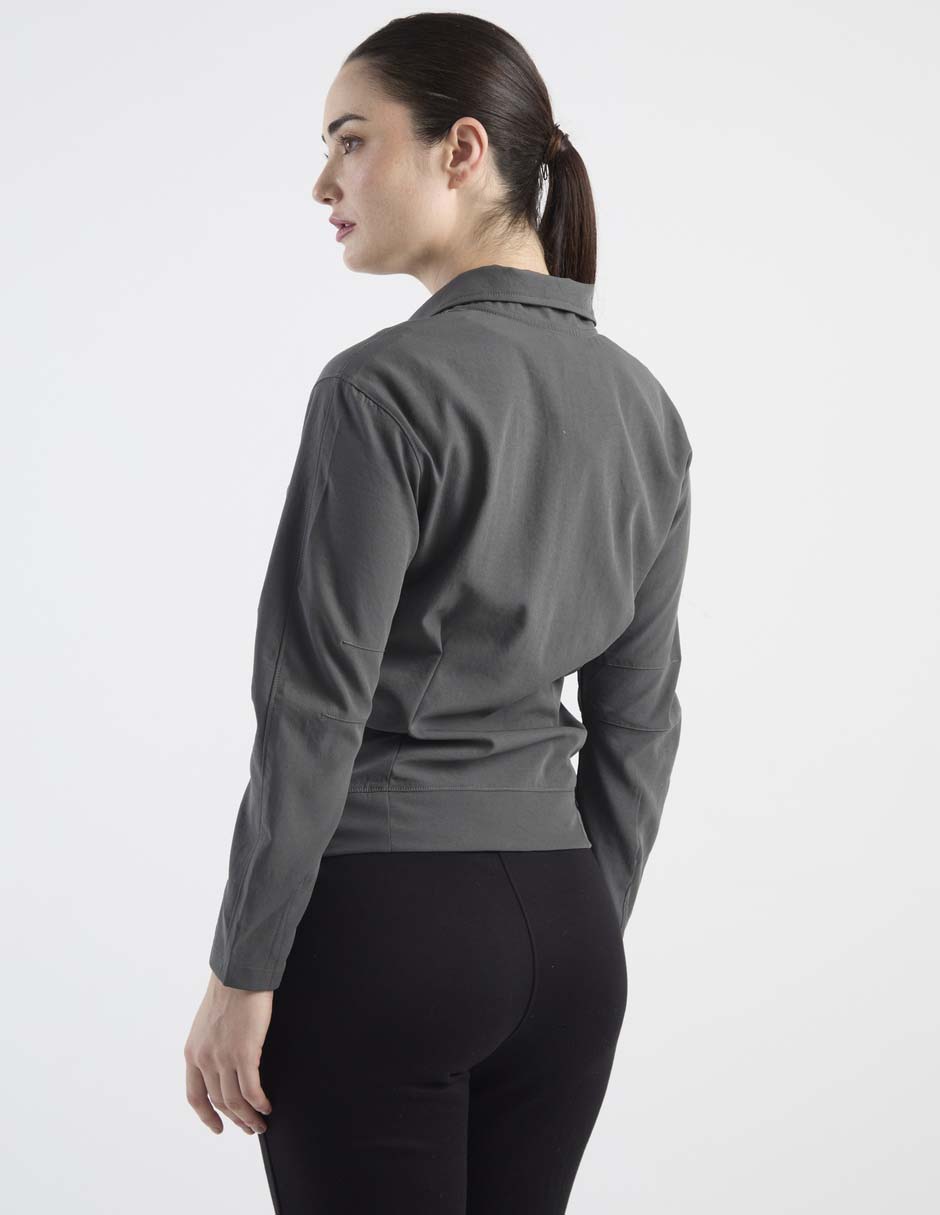 Chamarra para entrenamiento de mujer 6