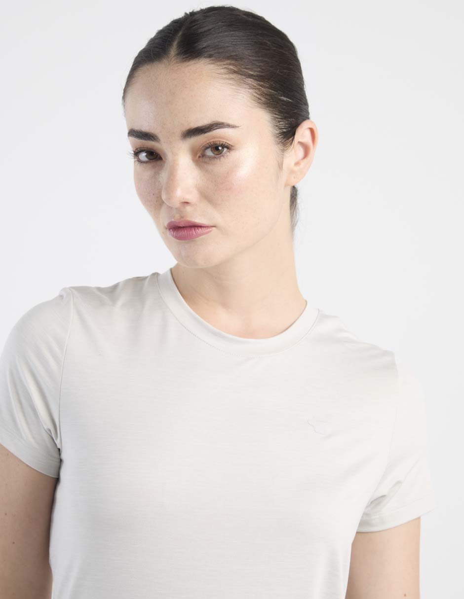 Playera manga corta cuello redondo para mujer 4