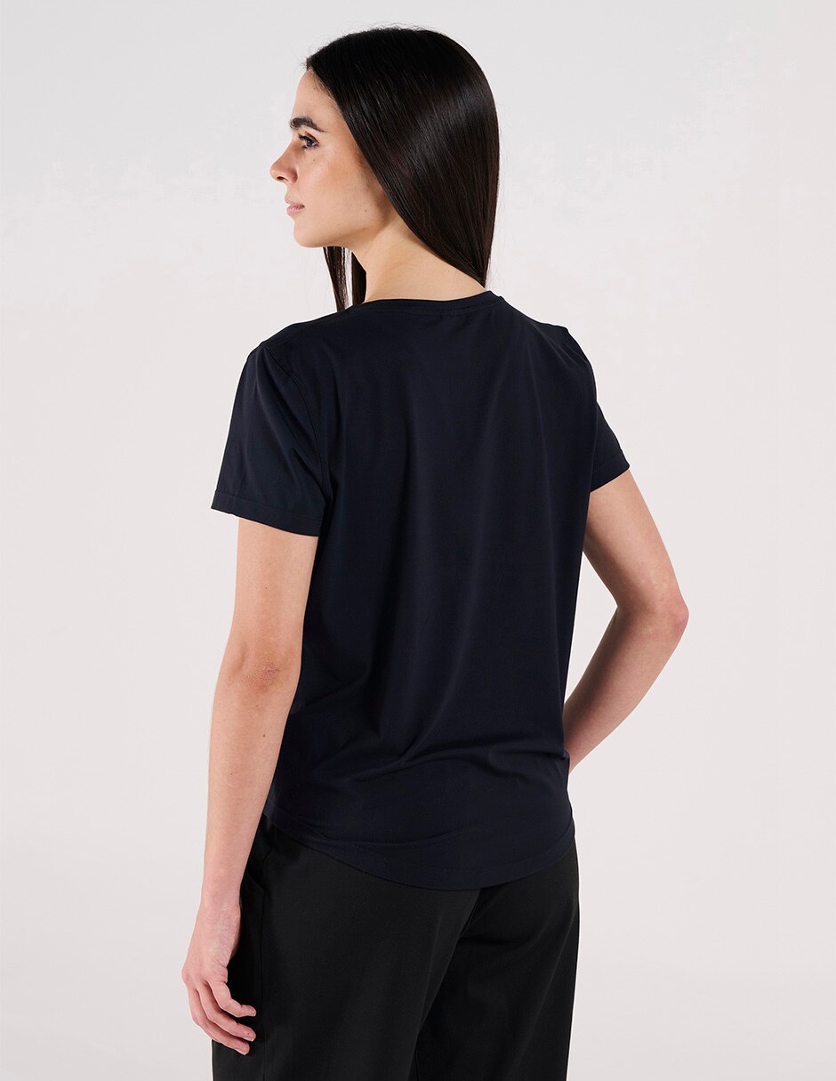Playera deportiva para entrenamiento de mujer 5